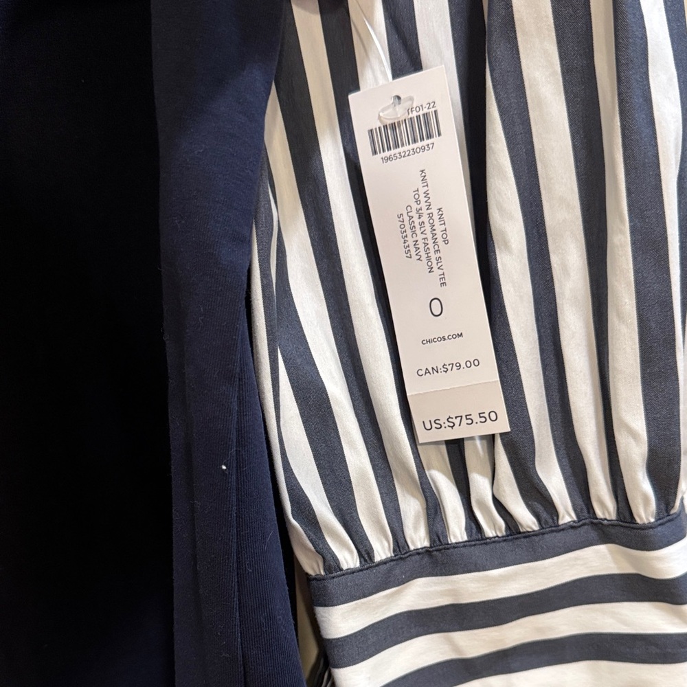 Chico's Classic Navy Top - Picture 3 of 5